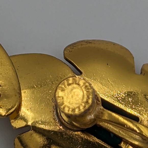 Amazing Vintage Gold Tone 925 Sterling Screw Back Emerald Green Glass Earrings - Picture 7 of 10